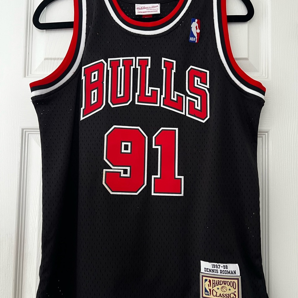 Mitchell & Ness Bulls Jersey with Red and White Accents
